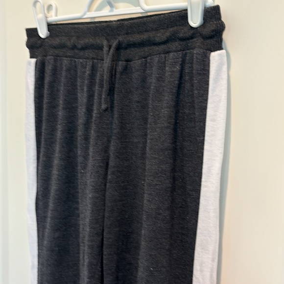 CHASER SUPER SOFT COZY JOGGER PANTS - Picture 2 of 5